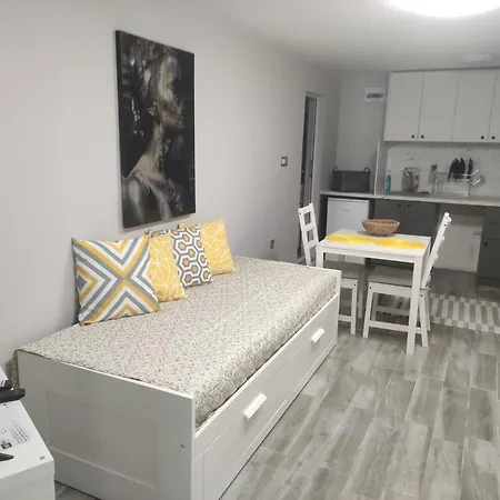 студио за в центъра на град бургас. Apartamento *